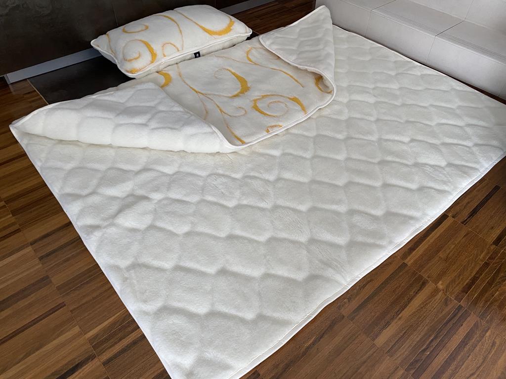Pościel z wełny Kaszmir Gold Kaszmir Caro 140x200 + Materac wełniany